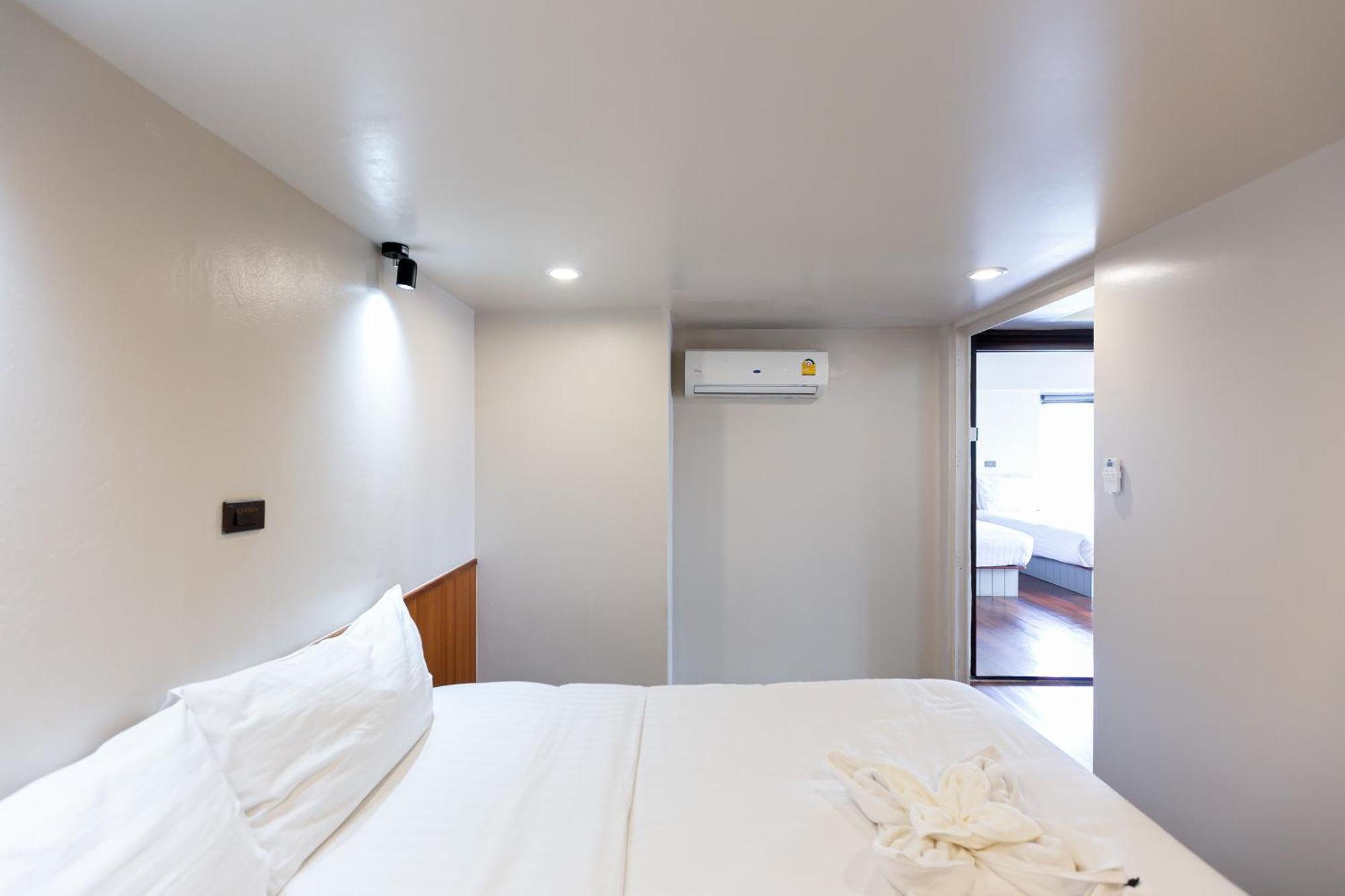 A Room Bangkok Sathorn المظهر الخارجي الصورة