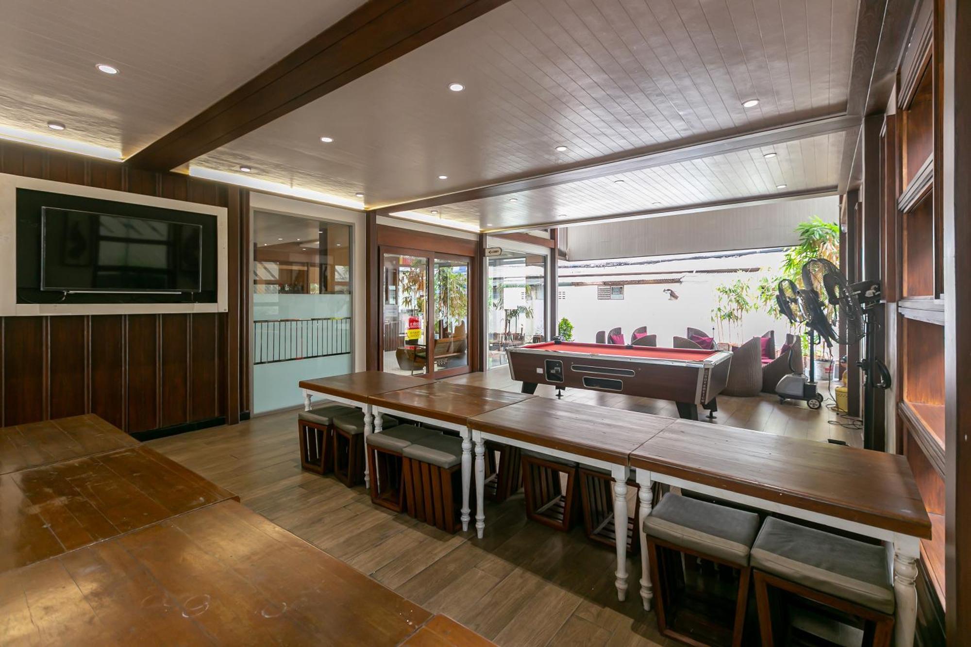 A Room Bangkok Sathorn المظهر الخارجي الصورة